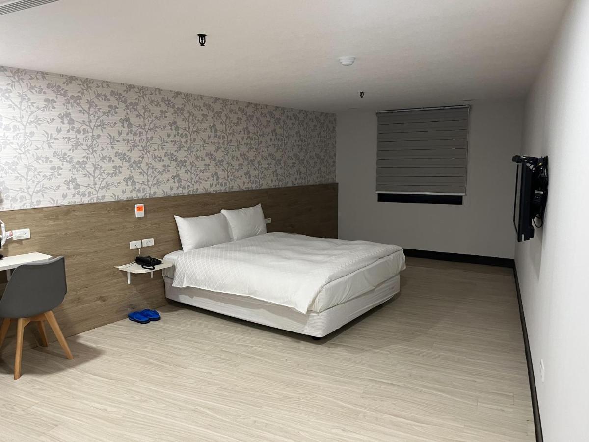 Lan Yin Tie Dao Hotel Тайнань Экстерьер фото