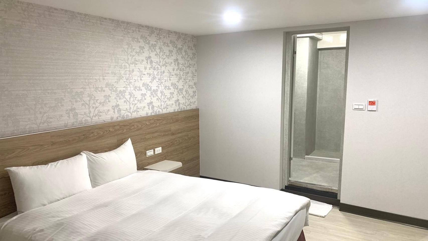 Lan Yin Tie Dao Hotel Тайнань Экстерьер фото