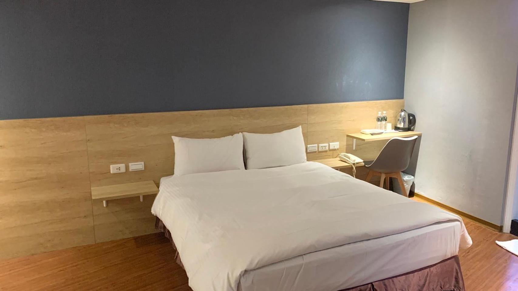 Lan Yin Tie Dao Hotel Тайнань Экстерьер фото