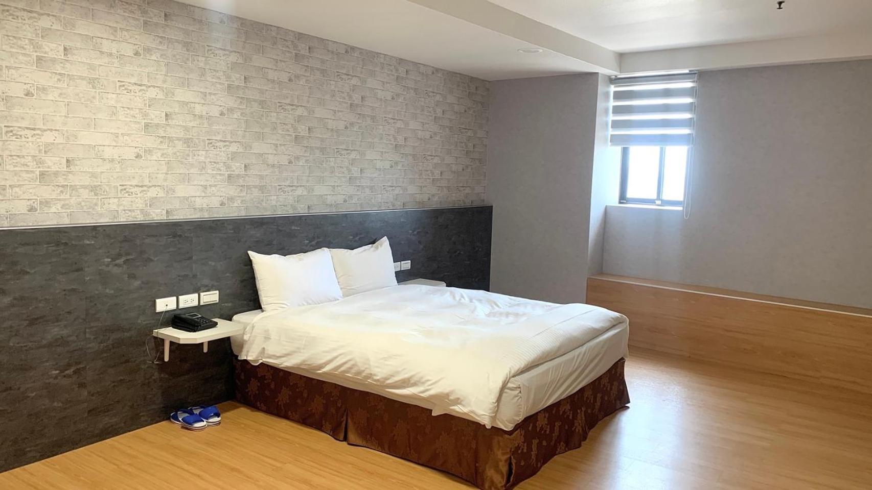 Lan Yin Tie Dao Hotel Тайнань Экстерьер фото